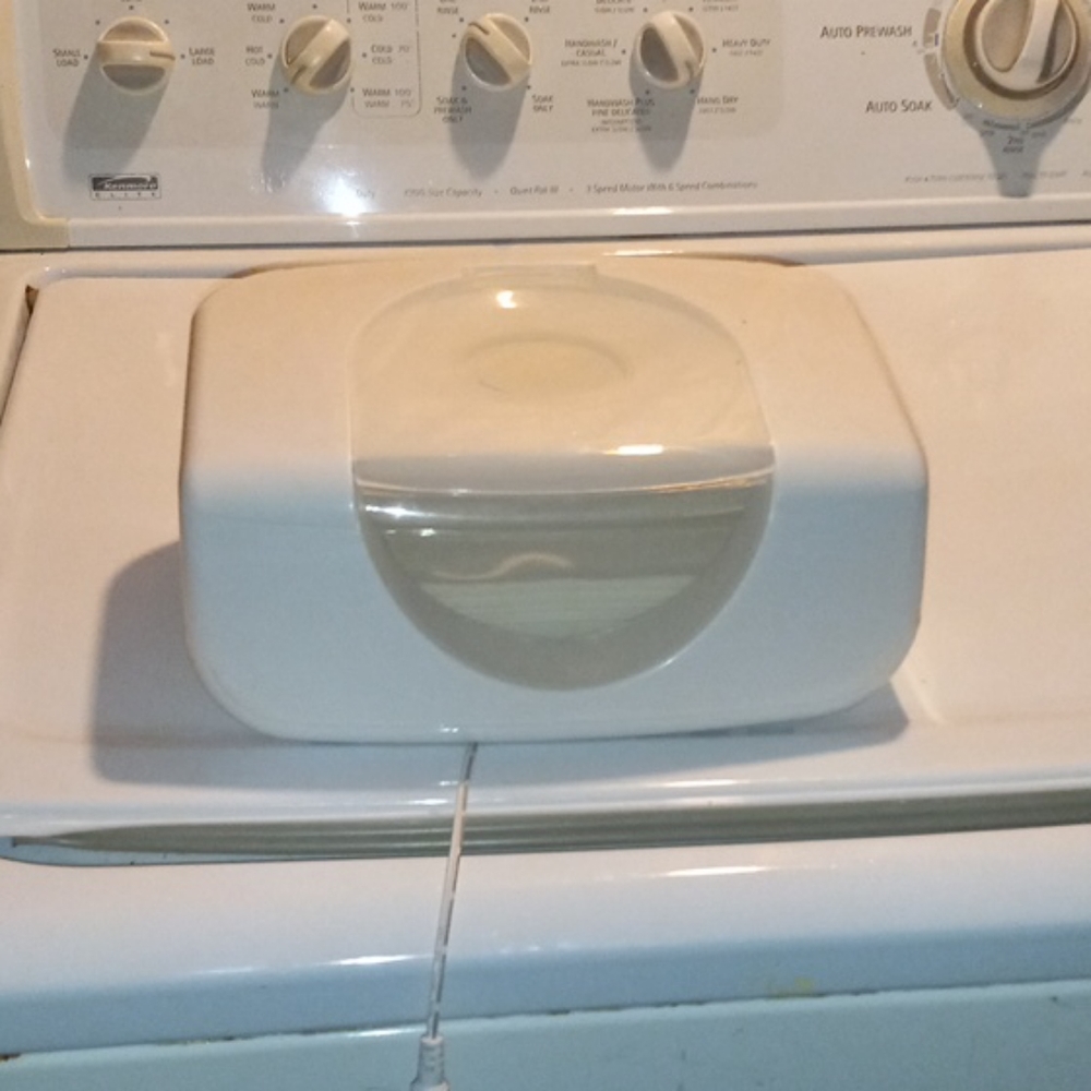 Baby wipe warmer